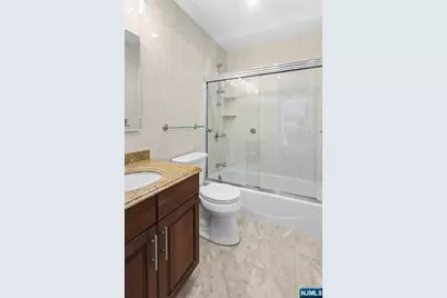 131 Haase Avenue, Paramus, NJ 07652 - Photo 25
