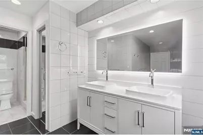 131 Haase Avenue, Paramus, NJ 07652 - Photo 31