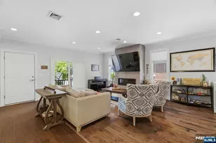 1077 Anderson, Fort Lee, NJ 07024 - Photo 13