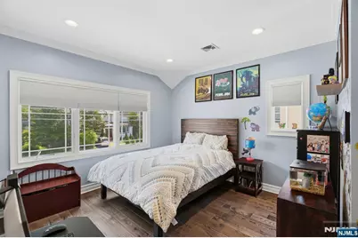 1077 Anderson, Fort Lee, NJ 07024 - Photo 19