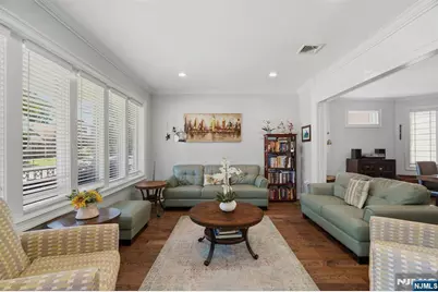 1077 Anderson, Fort Lee, NJ 07024 - Photo 11