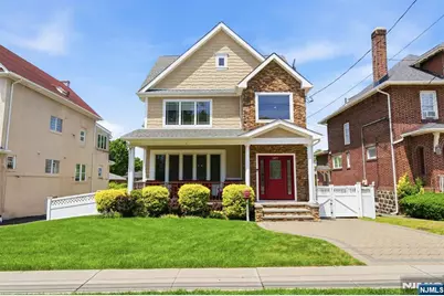 1077 Anderson, Fort Lee, NJ 07024 - Photo 3