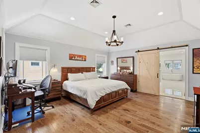 1077 Anderson, Fort Lee, NJ 07024 - Photo 25