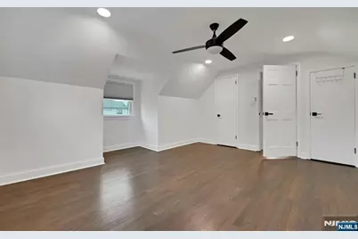 57 Ottawa Avenue, Hasbrouck Heights, NJ 07604 - Photo 17