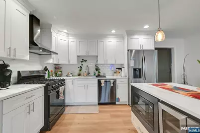 57 Ottawa Avenue, Hasbrouck Heights, NJ 07604 - Photo 9