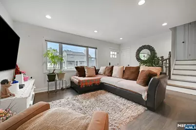 57 Ottawa Avenue, Hasbrouck Heights, NJ 07604 - Photo 3