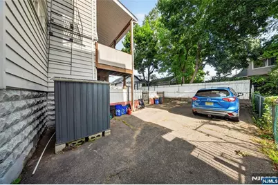 89 Watsessing Avenue, Bloomfield, NJ 07003 - Photo 45