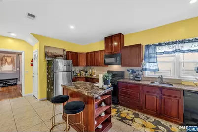 89 Watsessing Avenue, Bloomfield, NJ 07003 - Photo 11