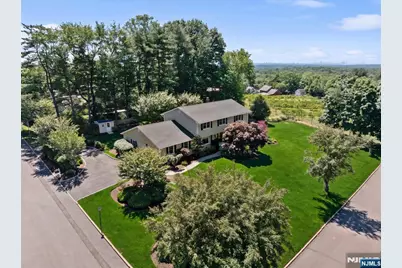 40 Mountainview Terrace, Hillsdale, NJ 07642 - Photo 3