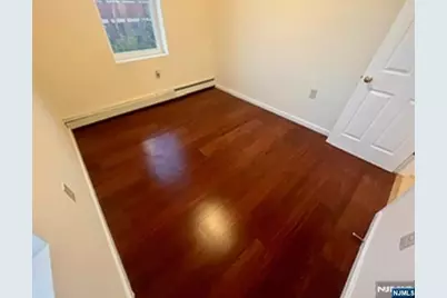 51 Myrtle Avenue, Newark, NJ 07107 - Photo 23