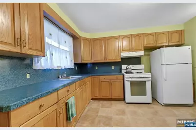 76 Prospect Avenue, North Arlington, NJ 07031 - Photo 23