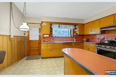 76 Prospect Avenue, North Arlington, NJ 07031 - Photo 13