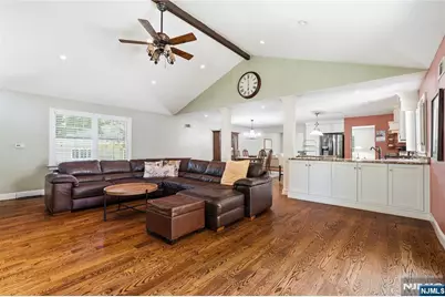 558 Green Lane, River Vale Township, NJ 07675 - Photo 15