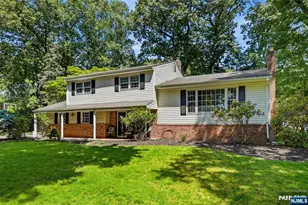 558 Green Ln, River Vale Township, NJ 07675 - Photo 3