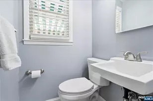 558 Green Ln, River Vale Township, NJ 07675 - Photo 21