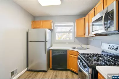 1125 Hyde Park Court A2 #A2, Mahwah, NJ 07430 - Photo 7