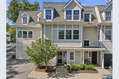 66 S Fullerton Avenue 8 #8, Montclair, NJ 07042 - Photo 1