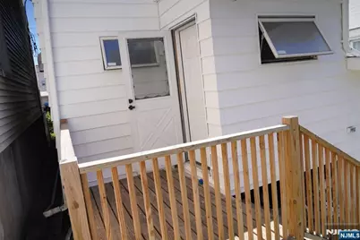 222 Riverview Place, Cliffside Park, NJ 07010 - Photo 15