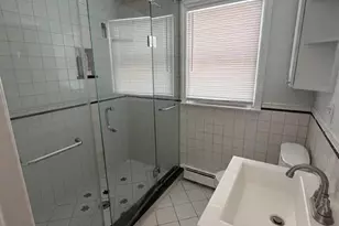 412 Park Pl, Lyndhurst Township, NJ 07071 - Photo 9