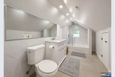 254 Midland Avenue, River Edge, NJ 07661 - Photo 13