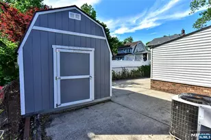 77 Herman St, Hackensack, NJ 07601 - Photo 37