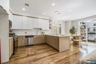 393 Myrtle Ave, Irvington, NJ 07111 - Photo 5