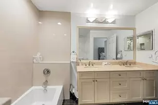 7 Eagles Notch Dr 4, Englewood, NJ 07631 - Photo 31