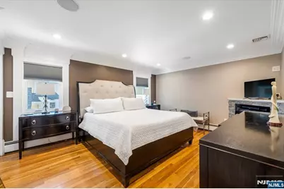 535 Willow Avenue, Lyndhurst Township, NJ 07071 - Photo 15