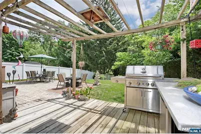 396 Burlington Road, Paramus, NJ 07652 - Photo 37