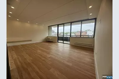 555 Gorge Road 6F #6F, Cliffside Park, NJ 07010 - Photo 5
