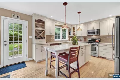 98 Maple Street, Rutherford, NJ 07070 - Photo 17