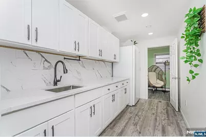 389 Madeline Avenue, Garfield, NJ 07026 - Photo 15