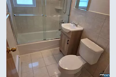 1624 Valley Street 2B #2B, Fort Lee, NJ 07024 - Photo 11
