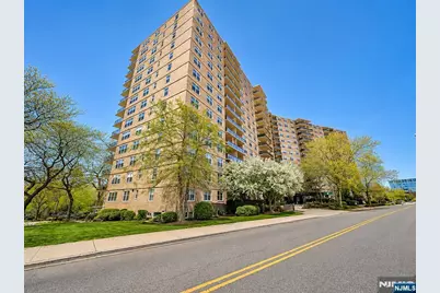2200 N Central Road 10G #10G, Fort Lee, NJ 07024 - Photo 5