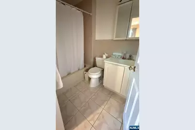 211 Columbus Avenue 2nd/F #2nd/F, Palisades Park, NJ 07650 - Photo 9