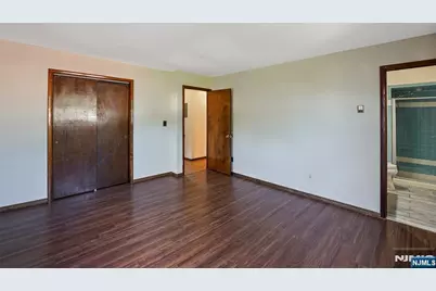 77 Highland Place Floor 2 #Floor 2, Ridgefield Park, NJ 07660 - Photo 15