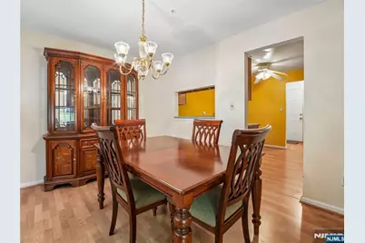 2710 Hemingway Lane, Mahwah, NJ 07430 - Photo 5