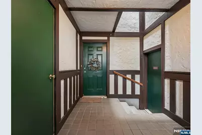 2710 Hemingway Lane, Mahwah, NJ 07430 - Photo 19