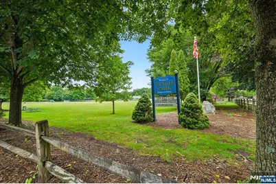 42 Collins Avenue, Ramsey, NJ 07446 - Photo 45