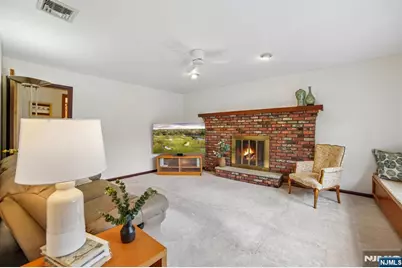 42 Collins Avenue, Ramsey, NJ 07446 - Photo 17