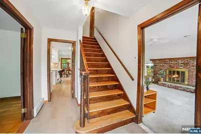 42 Collins Avenue, Ramsey, NJ 07446 - Photo 3