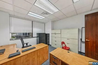 2160 N Central Road 308 #308, Fort Lee, NJ 07024 - Photo 11