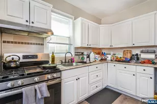 40 Olive St, Bloomfield, NJ 07003 - Photo 5