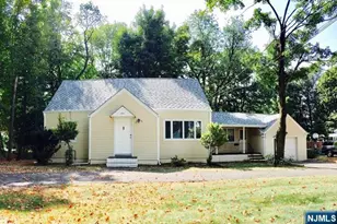 846 E Glen Ave, Ridgewood, NJ 07450 - Photo 1