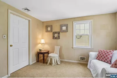 288 Wales Avenue, River Edge, NJ 07661 - Photo 31