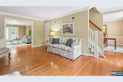 288 Wales Avenue, River Edge, NJ 07661 - Photo 9