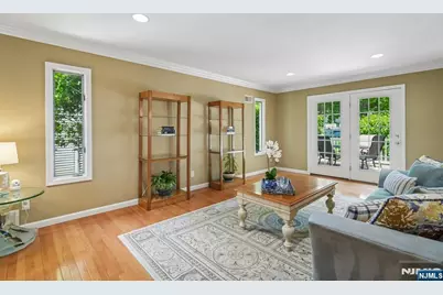 288 Wales Avenue, River Edge, NJ 07661 - Photo 23