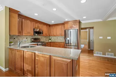 288 Wales Avenue, River Edge, NJ 07661 - Photo 17
