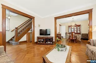 520 Dewey Ave, Cliffside Park, NJ 07010 - Photo 5