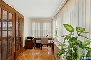 520 Dewey Ave, Cliffside Park, NJ 07010 - Photo 3